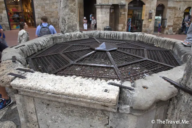 粗眉仔, 旅遊, 文化遺產, 藝術, 歐洲, 意大利, 梵蒂岡, 羅馬, 翡冷翠, 佛羅倫斯, 拿波里, 那不勒斯, 龐貝, 古蹟, 文藝復興, travel, Europe, Italy, Rome, Napoli, Florence, Renaissance, Pompeii, relics, Vatican